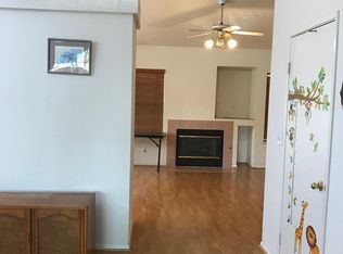 2422 E Bedford Ave, Fresno, CA 93720