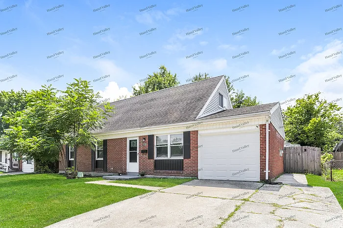 5 bed, 3.0 bath, 1517 sqft, $1,995 — Photo 4