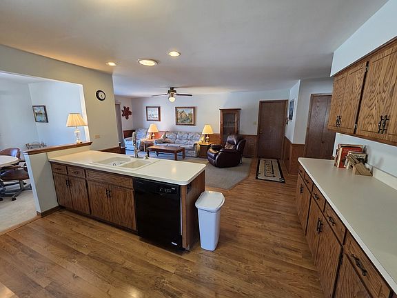 4th image of 18007 Indiana Ct #160