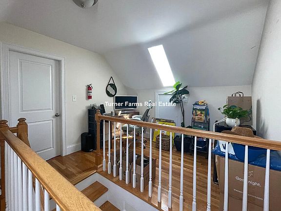 4th image of 60 Frederick Ave