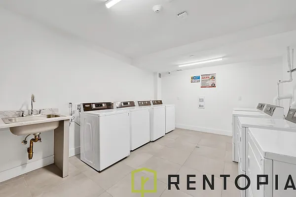 Rented by Rentopia | media 24