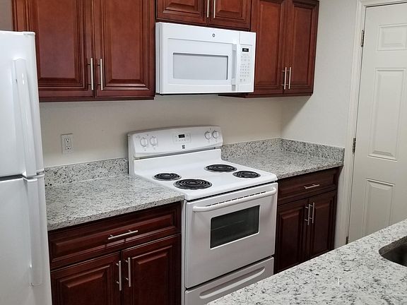 4th image of 8431 Cranberry Hl #2