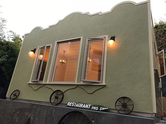 5th image of 1473 Hudson Ave