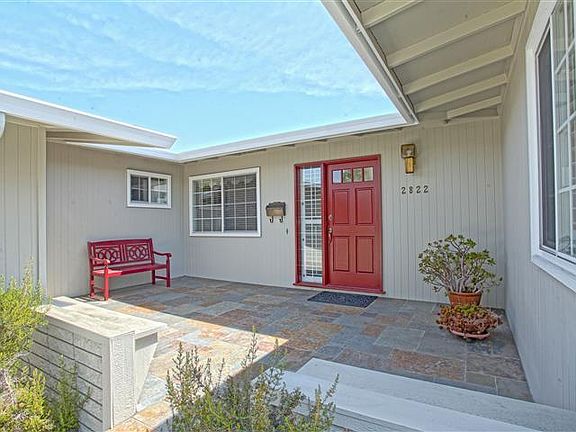 3rd image of 2822 Theresa Ln