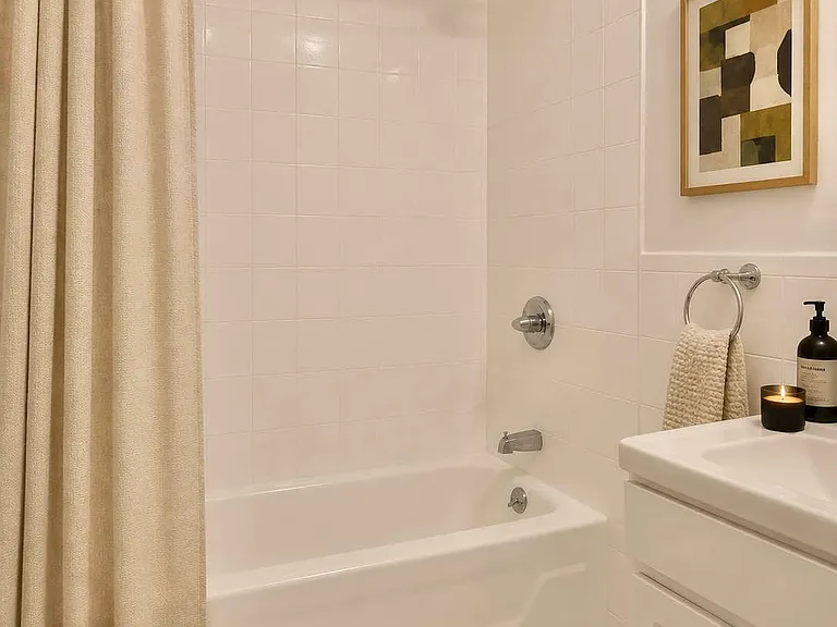 198 Elizabeth St #6 — Photo 7
