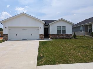 8061 Hudson Ln, Georgetown, IN 47122