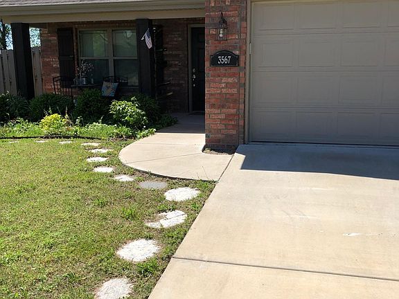 2nd image of 3567 W Country Meadows St