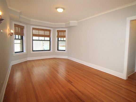 5th image of 615 W Washington Blvd #2S