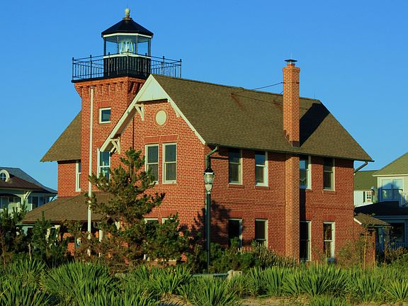 5th image of 408 Bell Place