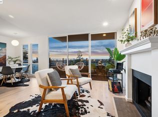 5340 Broadway Ter APT 301, Oakland, CA 94618