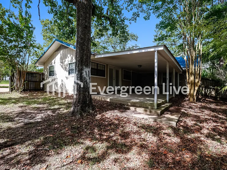 438 Terri Ln — Photo 15