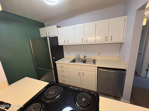 4th image of 220 Doucet Rd APT 258H