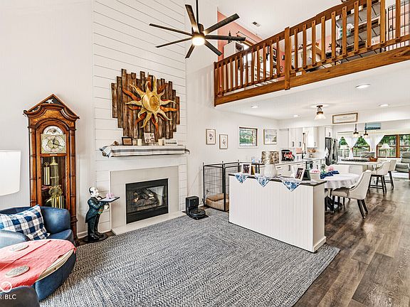 4th image of 3108 Ash Way