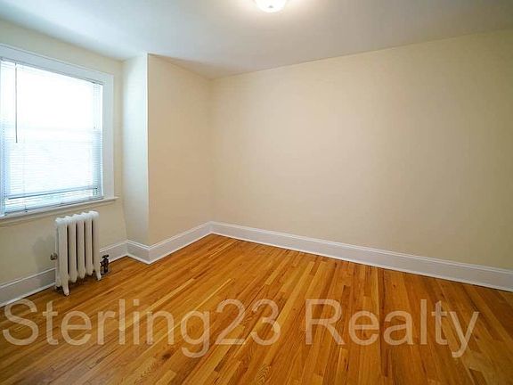 3rd image of 21-56 28th St #A3