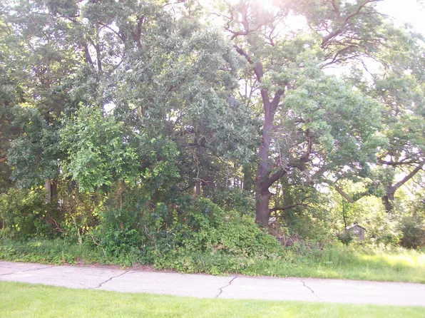 Corner S, Dalton, WI 53926