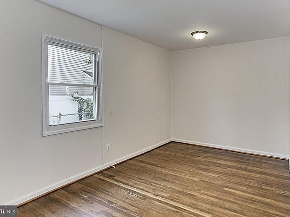 4th image of 2021 Edgar Ct