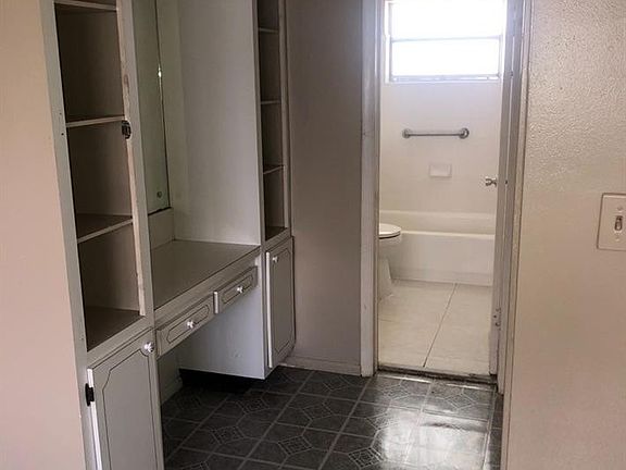 4th image of 1440 NW 43rd Terrace #202