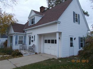 111 E Mission Rd, Green Bay, WI 54301