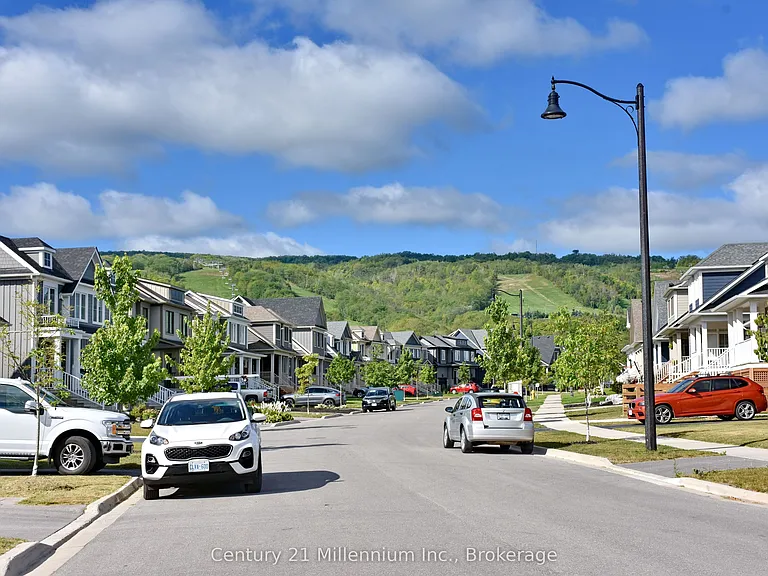 349 Yellow Birch Cres — Photo 4