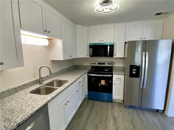 391 Deputy Ln Unit A, Newport News, VA 23608