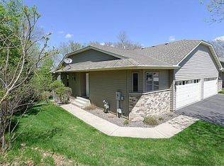 30345 Newlander Trl, Lindstrom, MN 55045