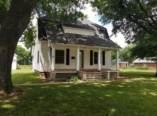313 S Washington Ave, Columbus, KS 66725