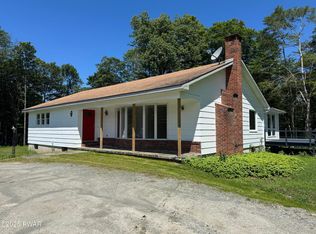 69 Como Rd, Lakewood, PA 18439