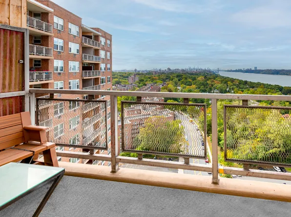 5700 Arlington Avenue image 7 of 23