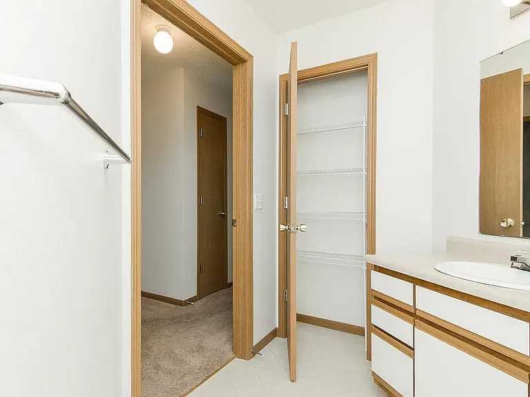 2586 Rushmore Dr #2586 — Photo 12