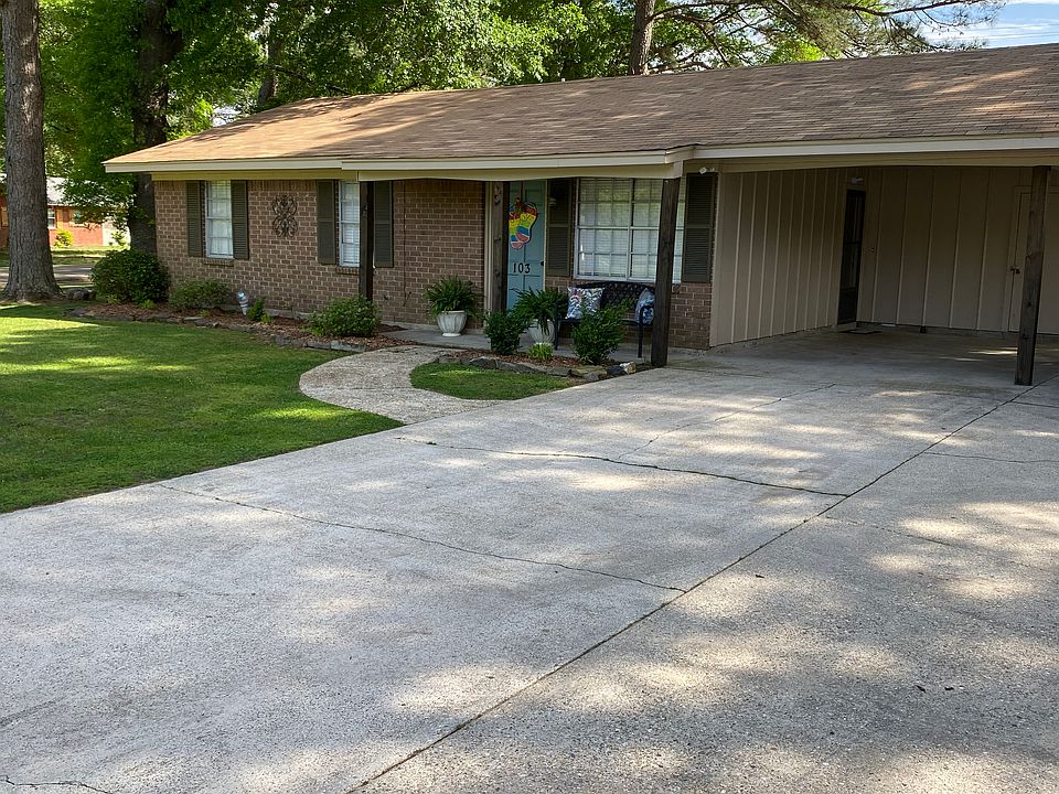 1st image of 103 McKnight Dr