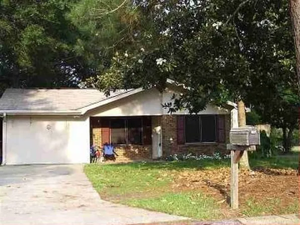 204 Tracy Ter, Warner Robins, GA 31088