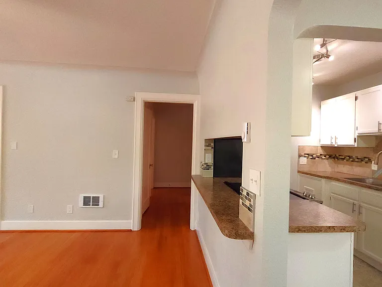 5427 17th Ave NW #203 — Photo 11