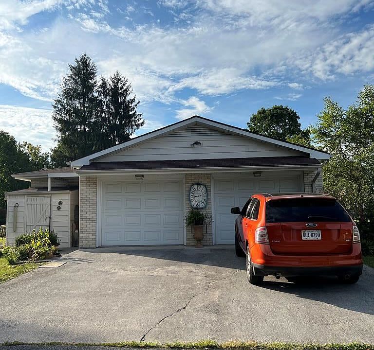617 Quail Valley Dr, Princeton, WV 24740 | Zillow