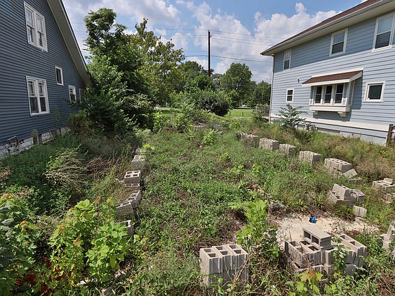 2nd image of 2926 Ruckle St