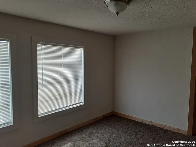 1114 S Loop 1604 E — Photo 11