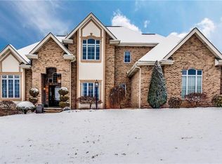 6 Ben Franklin Dr, Irwin, PA 15642