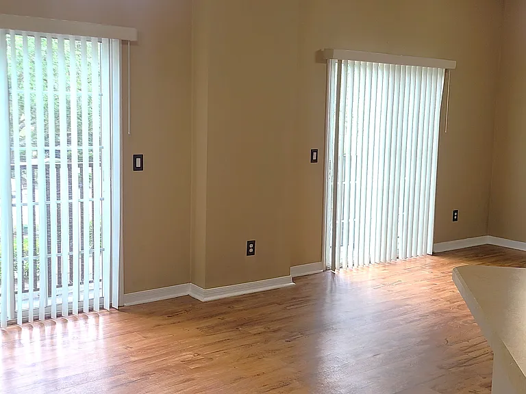 3511 Pine Oak Trl — Photo 12