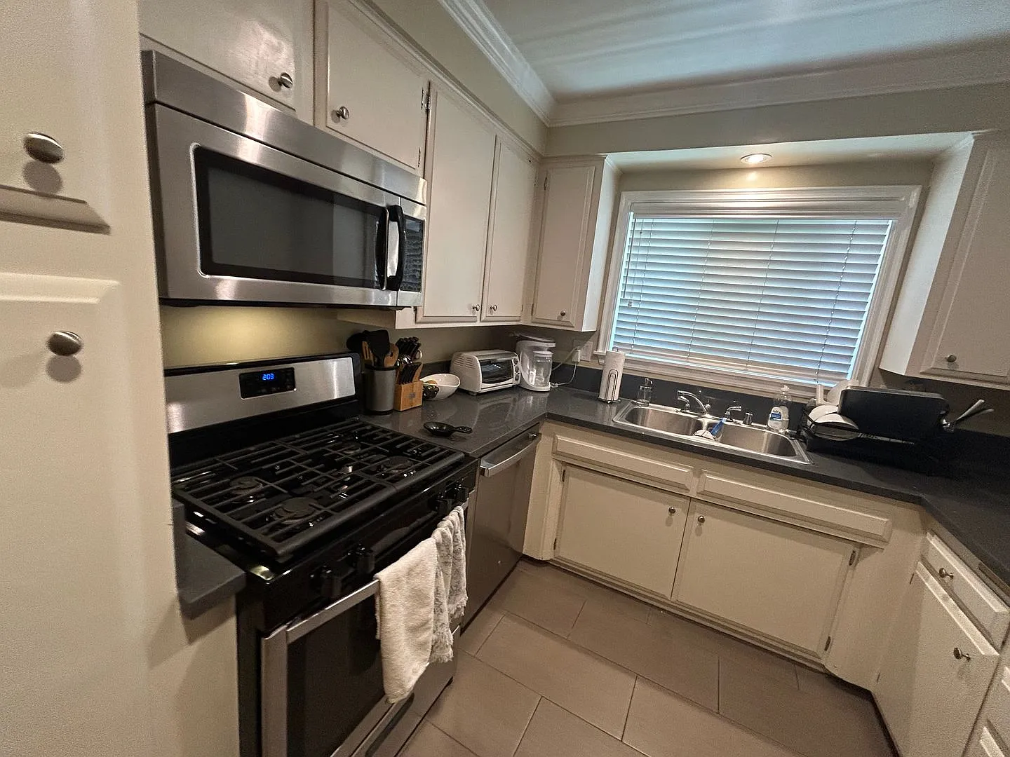 3121 Bagley Ave — Photo 4