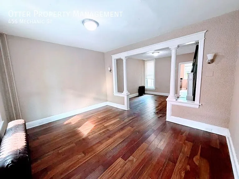 456 Mechanic St — Photo 9