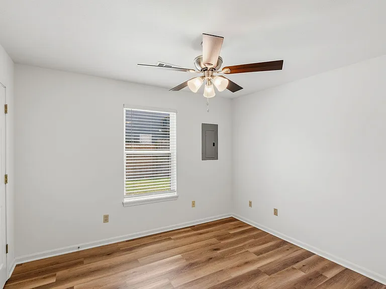 2412-2414 Calder Ct. — Photo 20