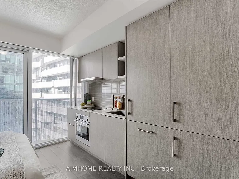 88 Harbour St #2611 — Photo 5