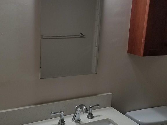4th image of 13439 Moorpark St APT D