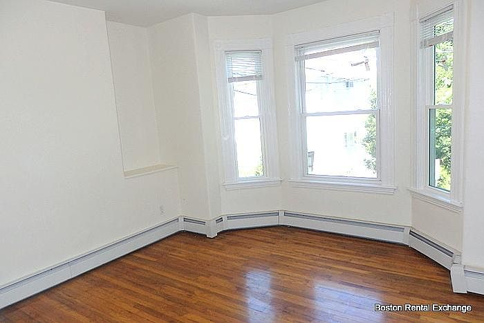 1st image of 6 Cypress St APT 4