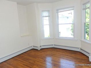 6 Cypress St APT 4, Somerville, MA 02143