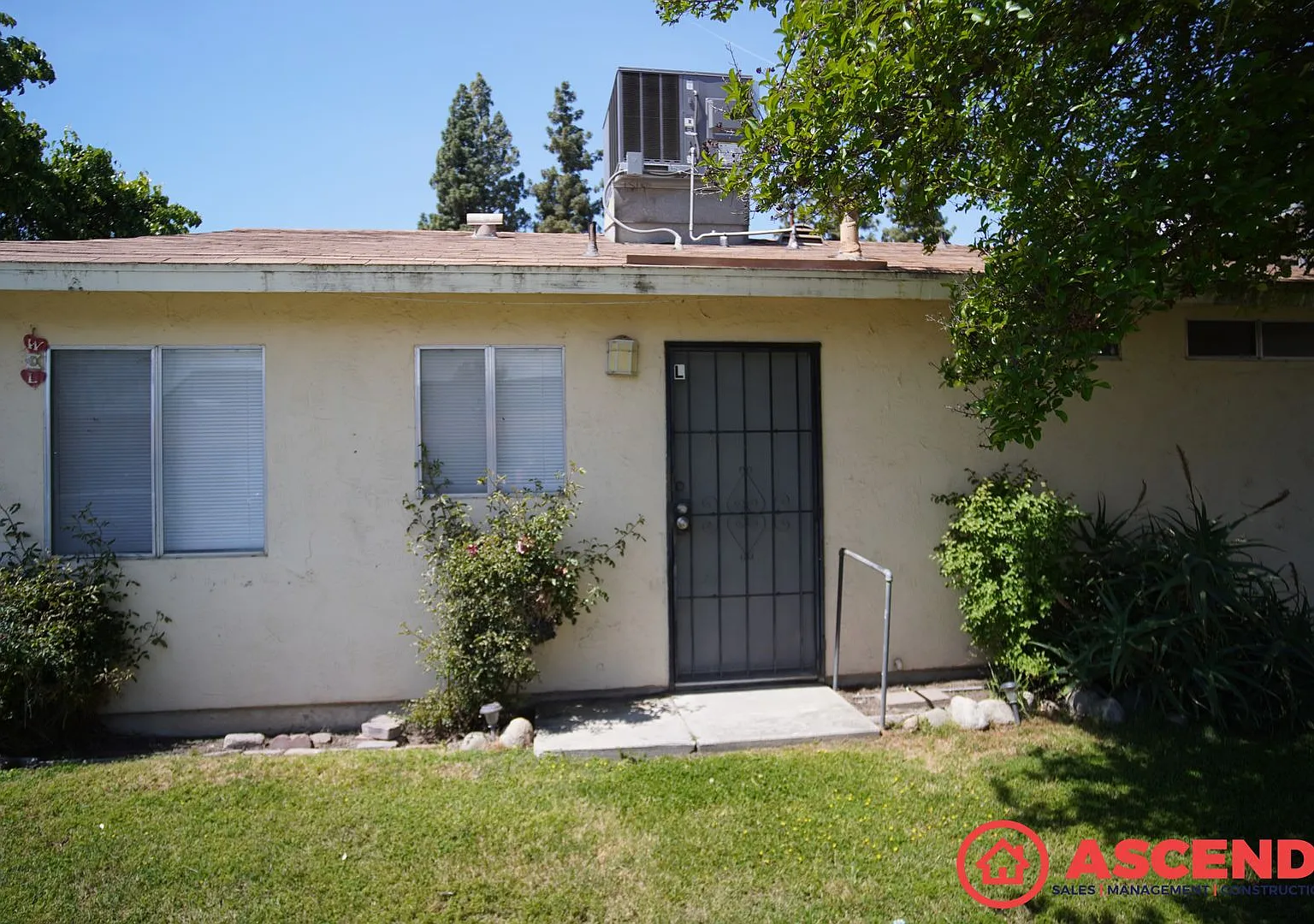 1849 Golden State Ave — Photo 1
