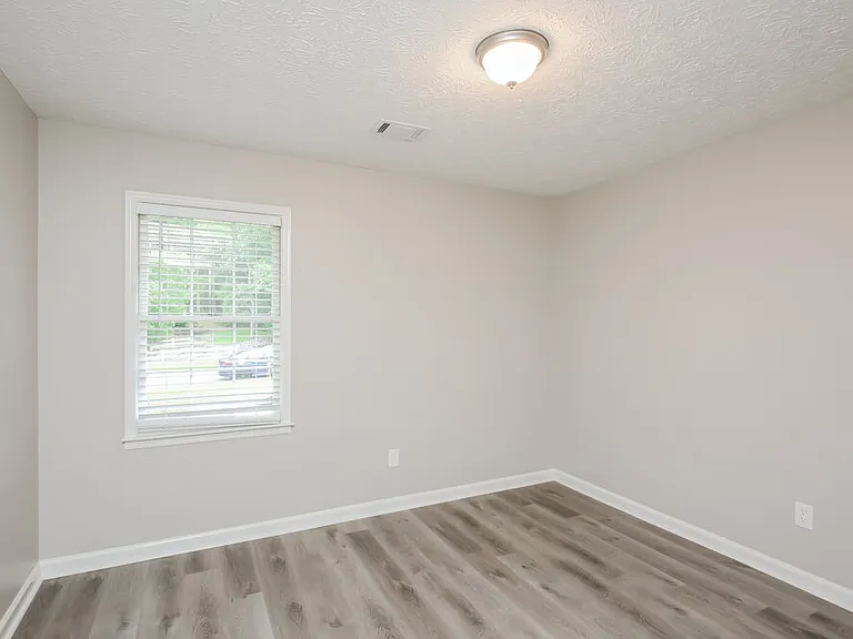1882 Falcon Wood Dr NE — Photo 13