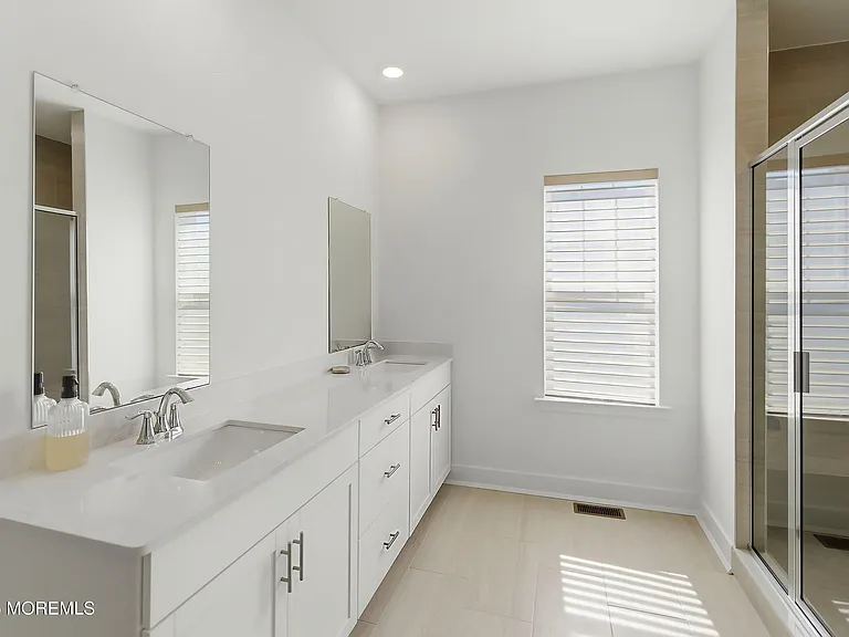1402 Journey Ave — Photo 29