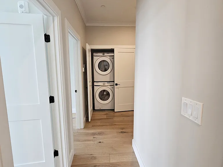 157 Everett St #302A — Photo 5