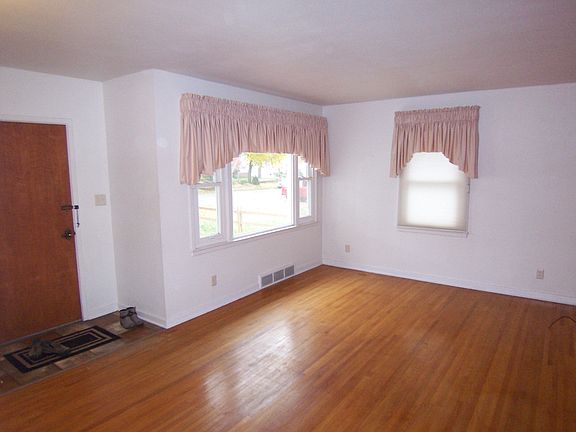 4th image of 3031 Pierce St