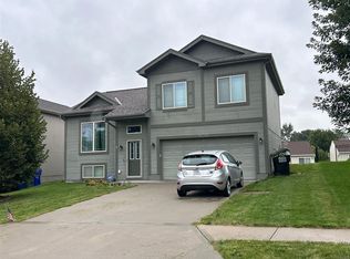 5327 S 195th St, Omaha, NE 68135